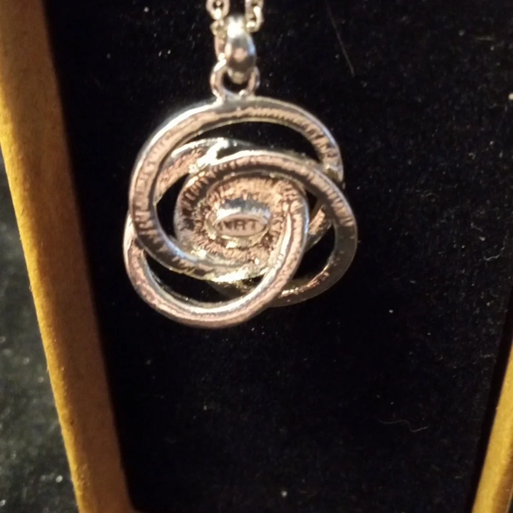 Infinity knot with diamonds pearl in center, Silver toned necklace - Picture 3 of 6